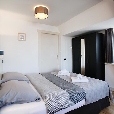 Four Star Apartments - Berkenbosch Blokstraat Den Haag Kamer foto