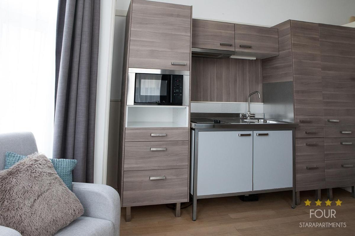 Four Star Apartments - Berkenbosch Blokstraat Den Haag Buitenkant foto