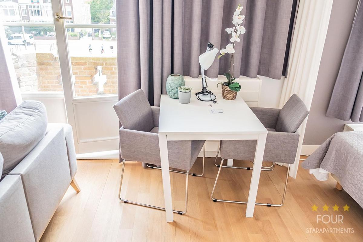 Four Star Apartments - Berkenbosch Blokstraat Den Haag Kamer foto